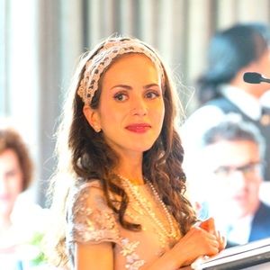 Meet your Posher, Hayley